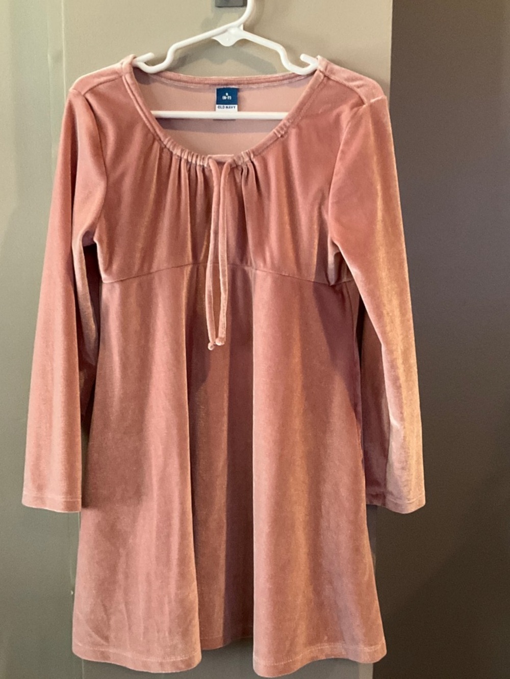 Old Navy Dusty Rose Velvet Tie-Neck Tunic
